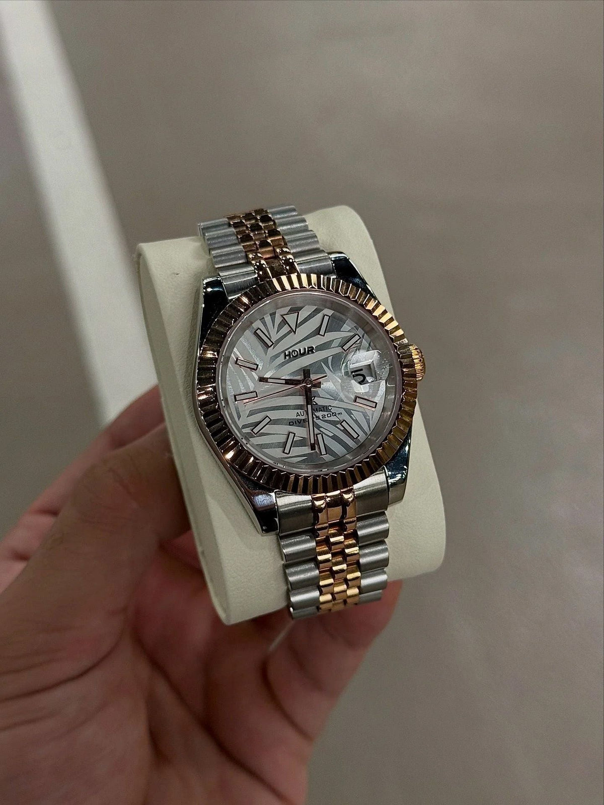Grand Pearl Dial