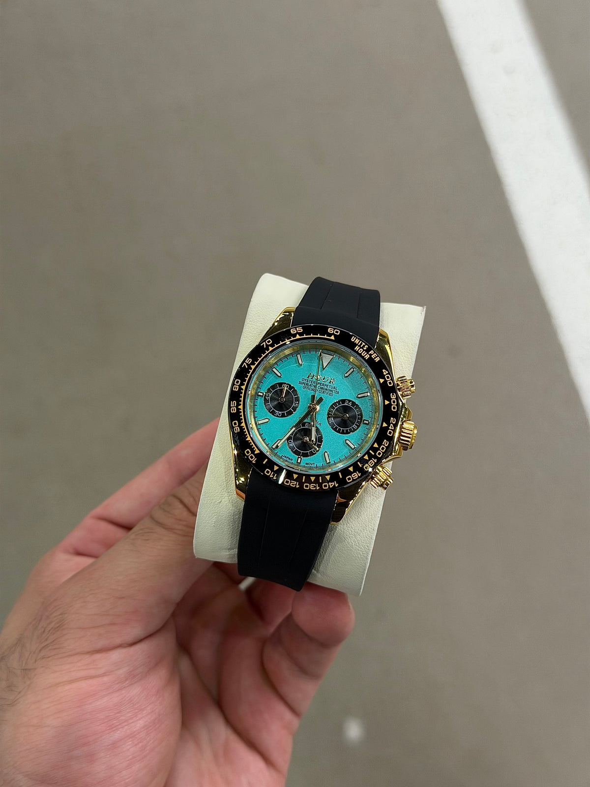 Turquoise Spark