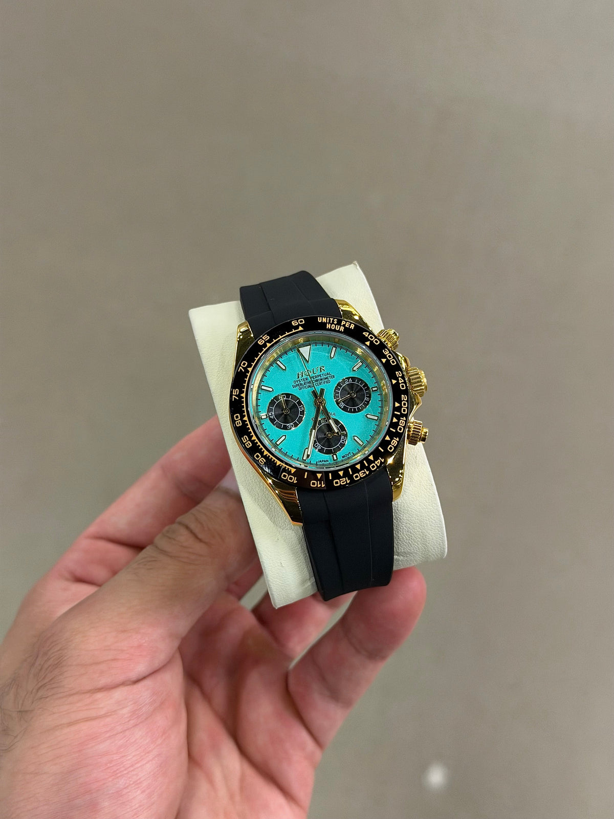Turquoise Spark